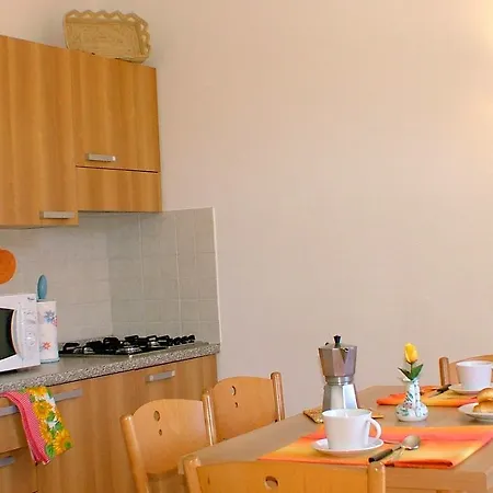 - Tipo Biuno Country house Mezzegra